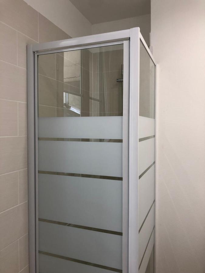 New Saint Maur-Logement Lovely Flat 32M2 Párizs Kültér fotó